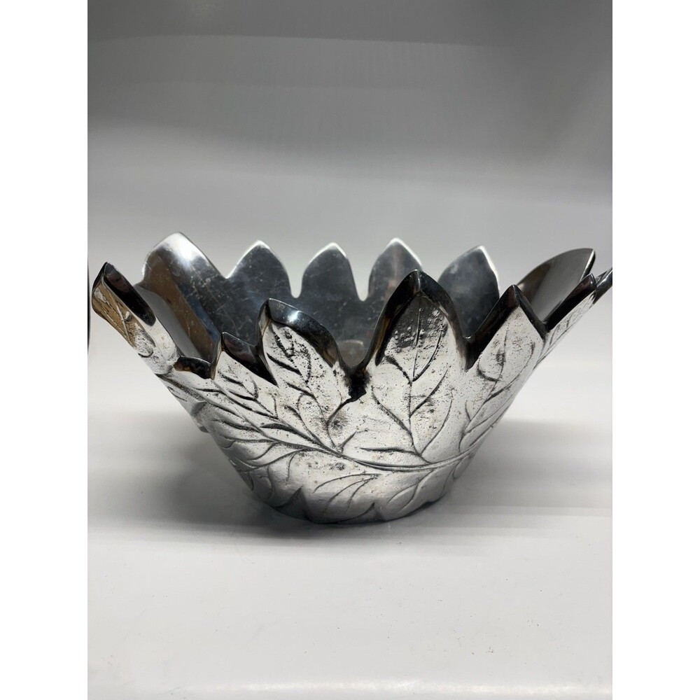 Pottery‎ Barn Barona Leaf Bowl Cast Aluminum Silver Decorative Centerpiece Dish